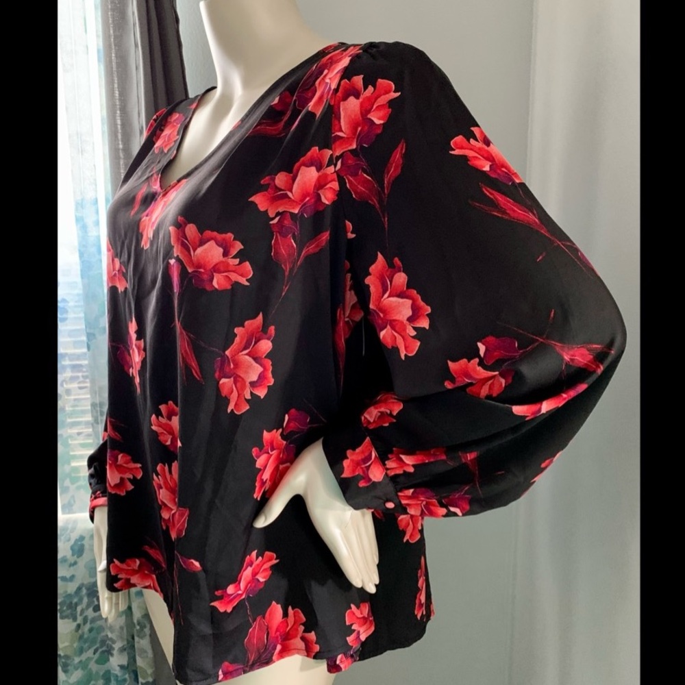 NEW Pretty 3x 22w 24w Womens Plus Size Black Red Floral Long Sleeve Blouse